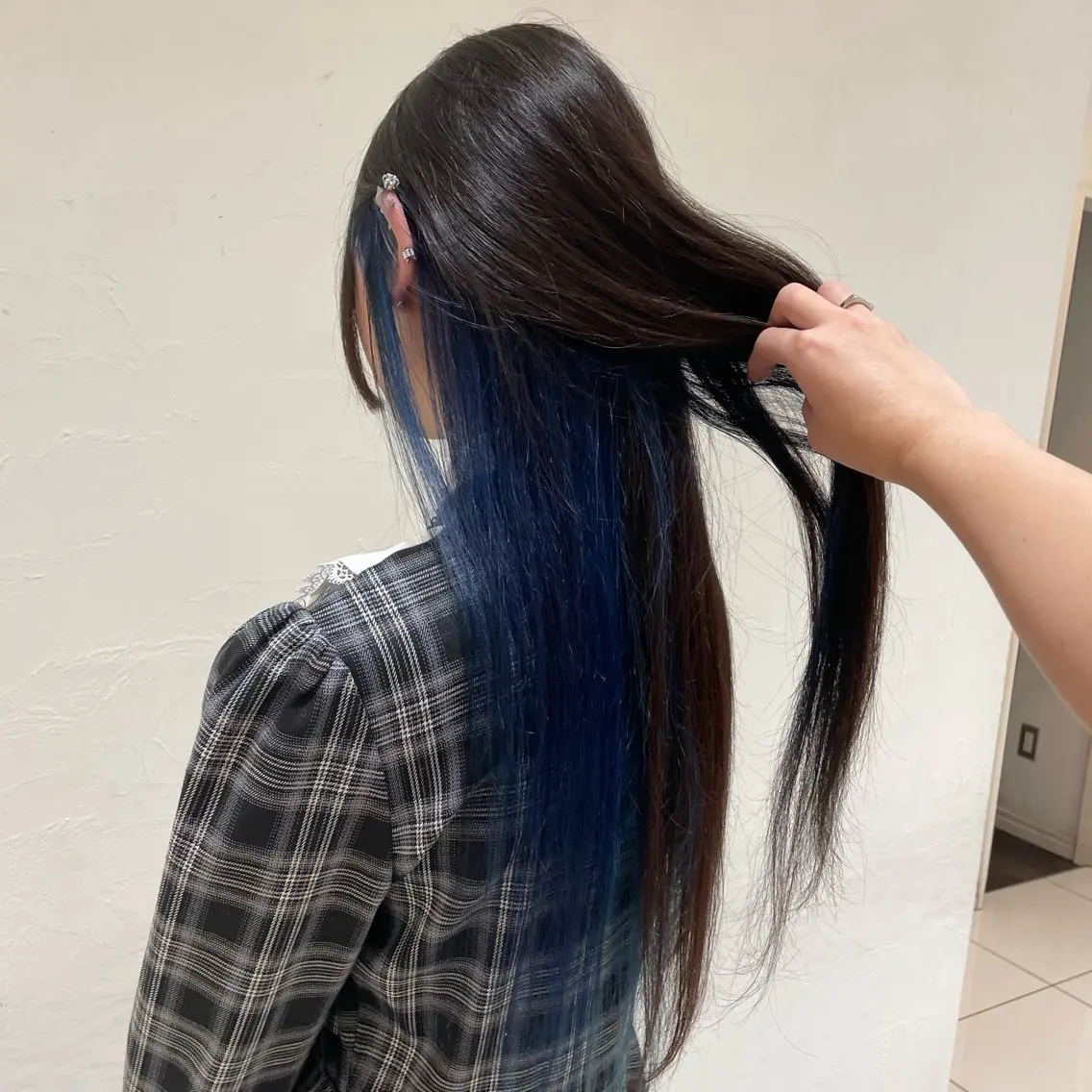 カラー 小林 穂乃里のヘアスタイル