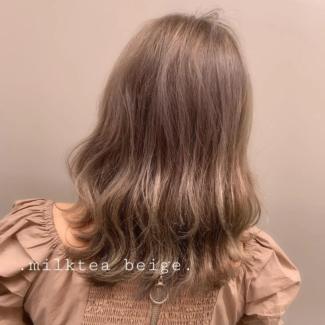 ロング カラー パーマ ヘアアレンジ マツエク・マツパ ベージュカラー ミルクティーベージュ ヘアカラー トリートメント ヘアセット 🎀愛されモテヘア♡ 梅澤夏基🎀のヘアスタイル