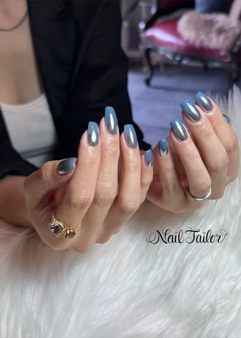 ネイル ブルー ミラーネイル スクエアネイル ハンドネイル NailTailor ネイルテイラーのネイルデザイン