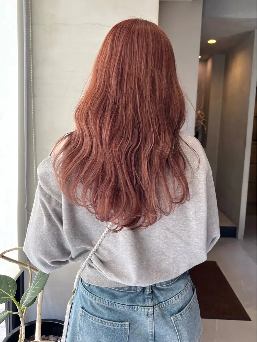 ロング カラー ベージュカラー ブリーチ ダブルカラー ブリーチなしカラー ピンクカラー カット ヘアカラー レイヤー / ボブ/ ハイトーン/sakiのヘアスタイル