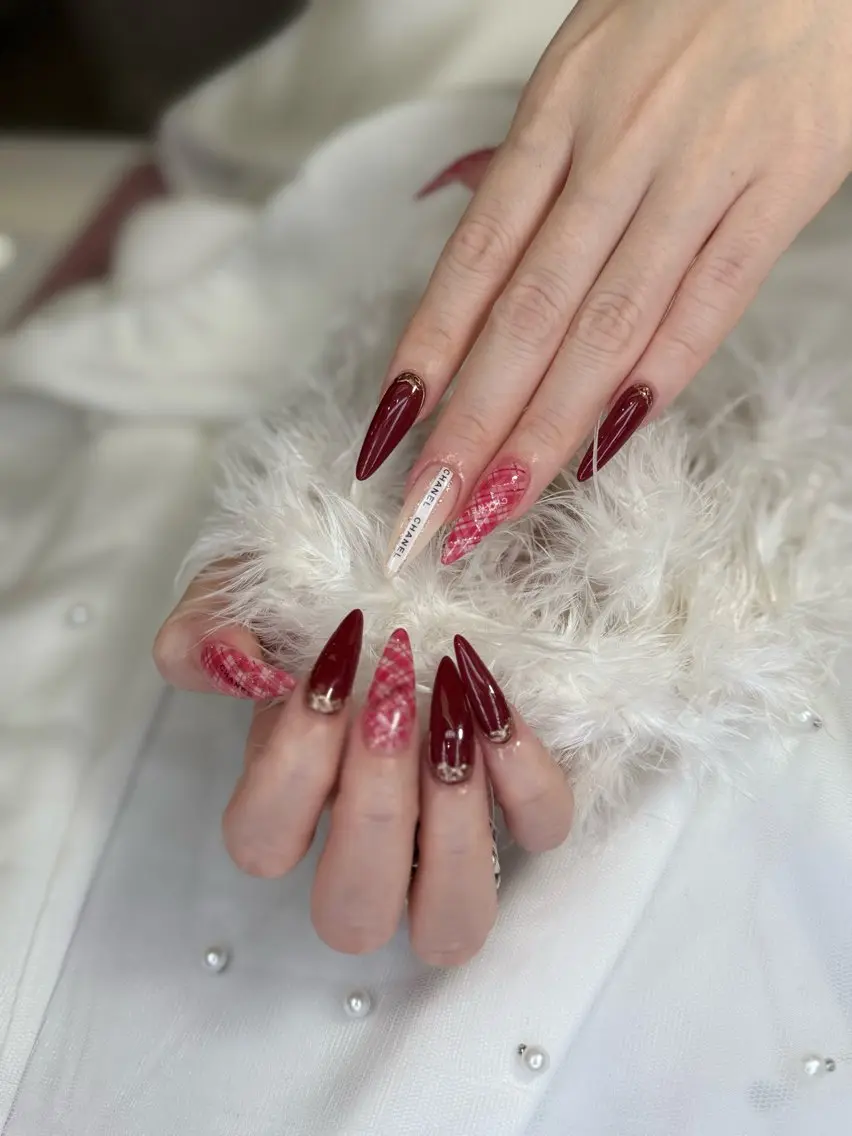セミロング ハンドネイル Bibi nail Osakaのネイルデザイン