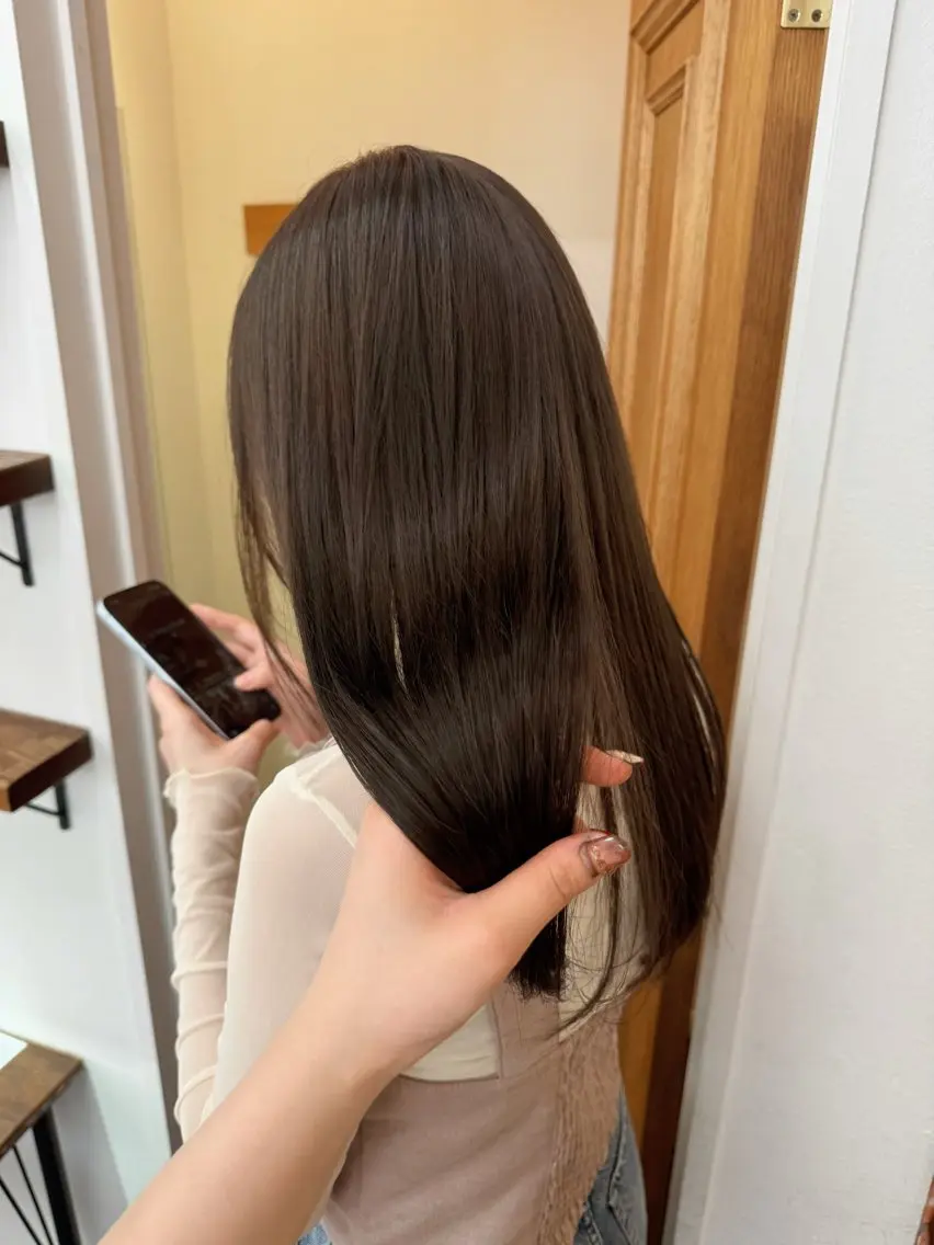 ロング カラー ブリーチ ブリーチなしカラー ヘアカラー トリートメント ✨艶カラー×髪質改善 はるかのヘアスタイル