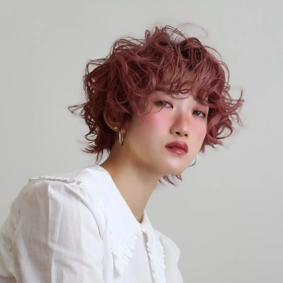ショート カラー ブラウンカラー ピンクカラー ピンクブラウン ヘアカラー トリートメント ⭐️韓国ブリーチ 顔周りカット⭐️のヘアスタイル