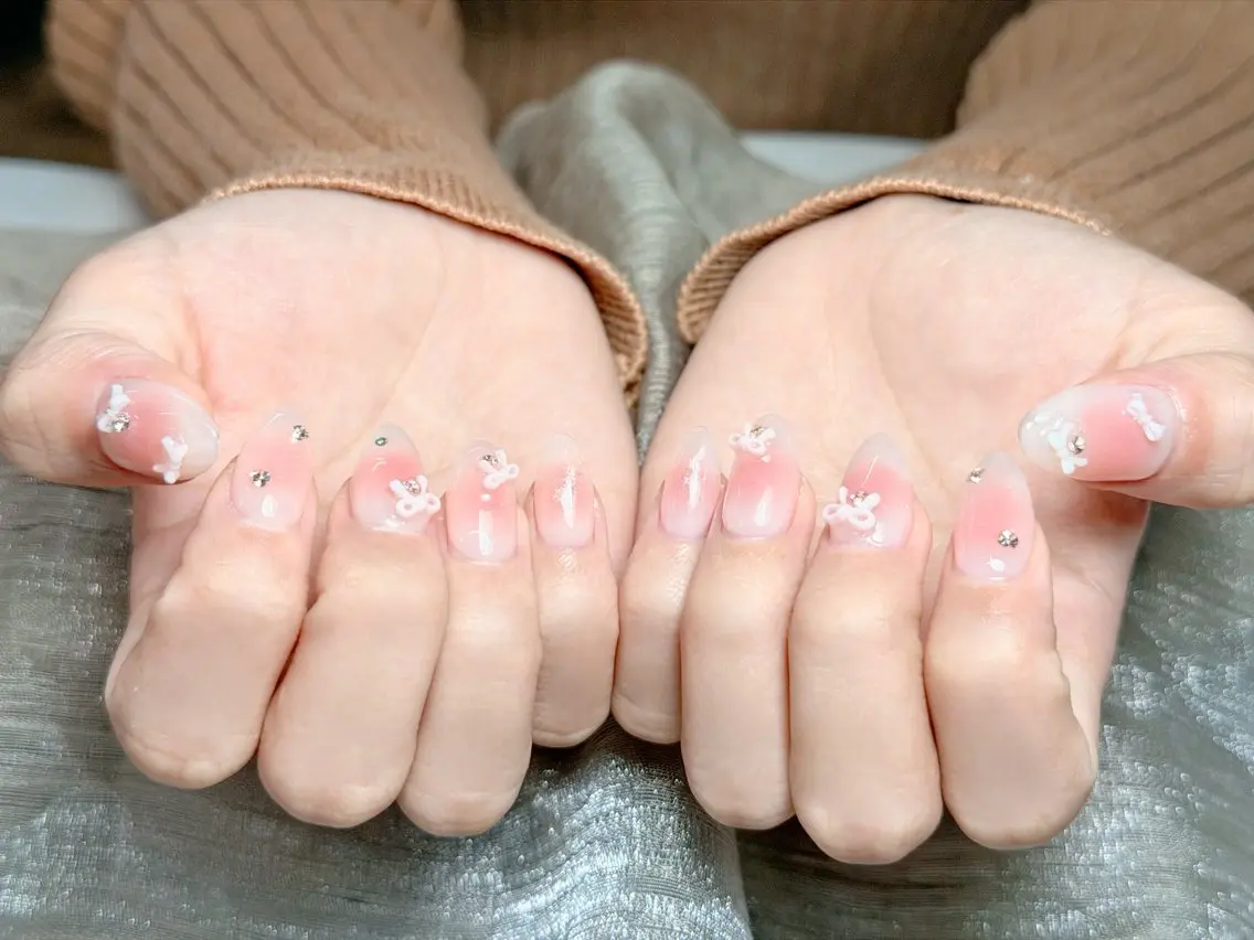 ネイル オーロラネイル ブルー チークネイル フットネイル フレンチネイル ハンドネイル GIN NAILのネイルデザイン
