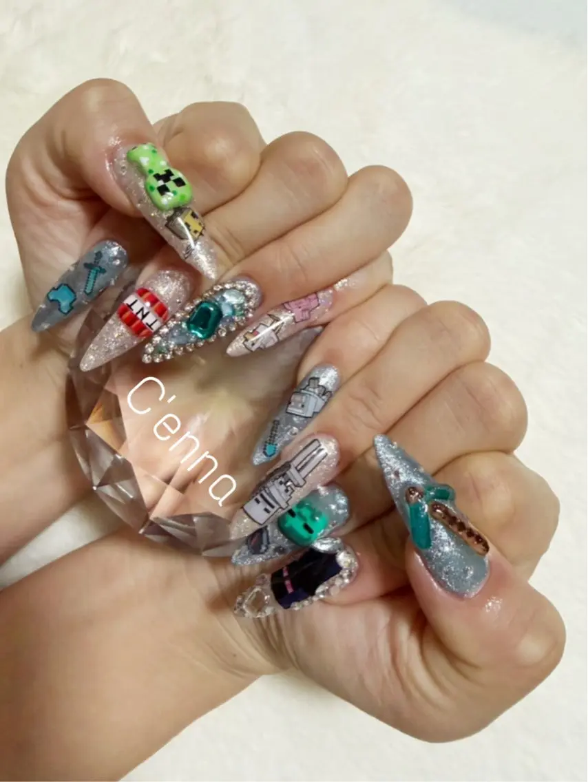 【ジュニアネイリスト🌈】アートコース🎨手書きアート、手作りパーツ2本💅※5日前までにオーダーお願いします🙇‍♀️の写真