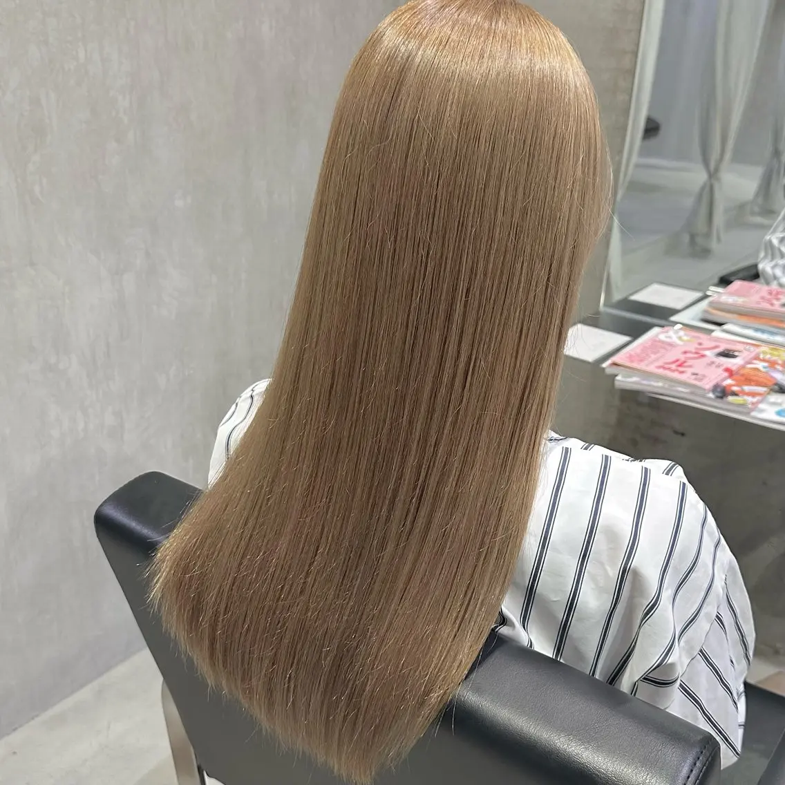 セミロング 坂本 璃里杏のヘアスタイル