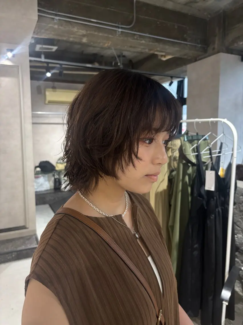ショート ボブ 顔周りカット ウルフカット ウルフボブ 長崎 紗南のヘアスタイル