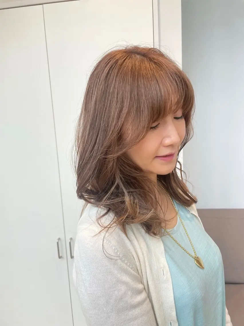 セミロング カラー 🥀似合わせ🥀 柔らかカラー・タイトのヘアスタイル