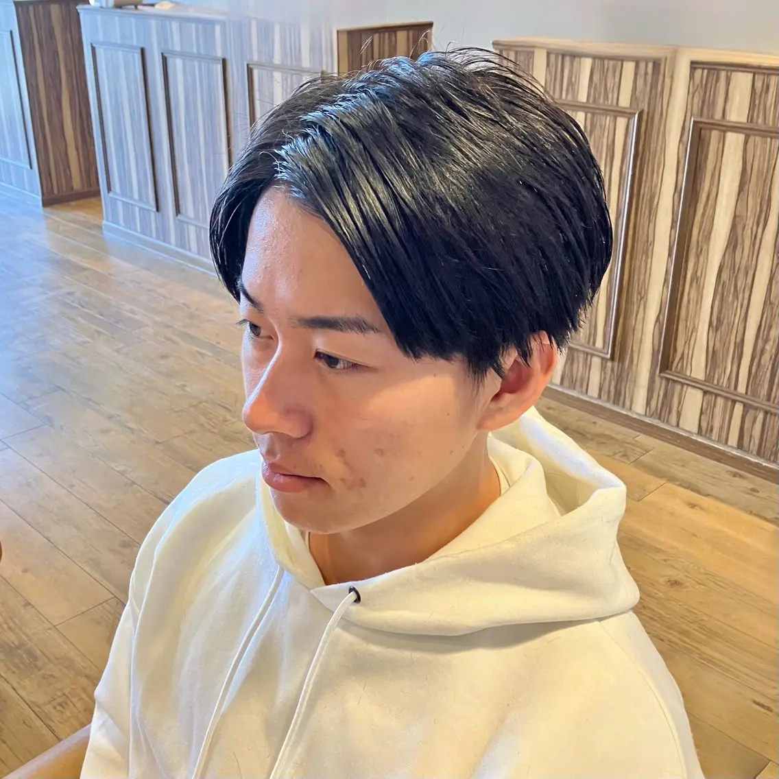 ミディアム パーマ メンズ センターパート カット パーマ 森田 研司のヘアスタイル