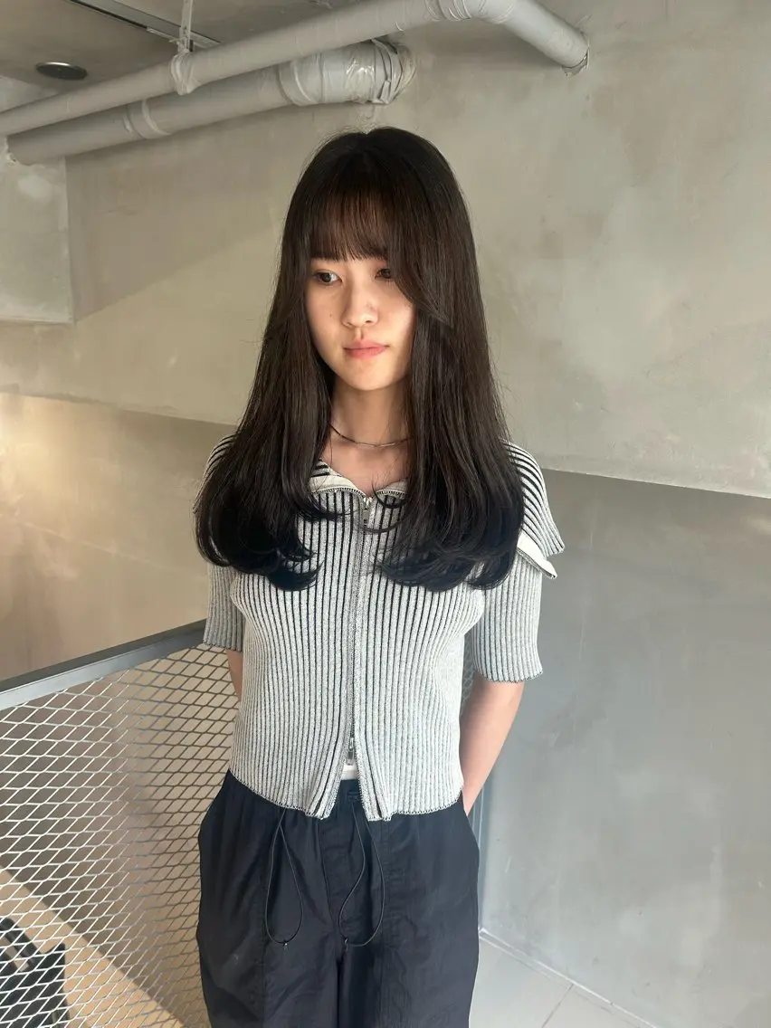 ロング カラー レイヤーカット カット ヘアカラー トリートメント 透明感カラー🫧 nanohaのヘアスタイル