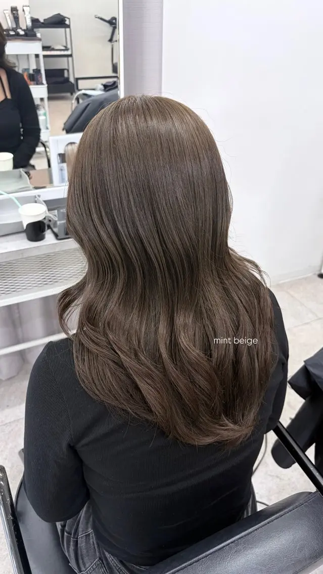 セミロング カラー 透明感カラー カット ヘアカラー うる艶レイヤー透明感 カラー/gima🌱のヘアスタイル