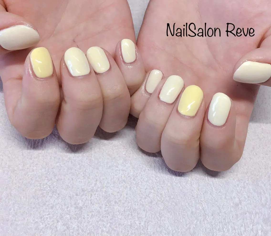 ネイル ワンカラーネイル パステルネイル 春ネイル 黄色 NailSalon Reveのネイルデザイン