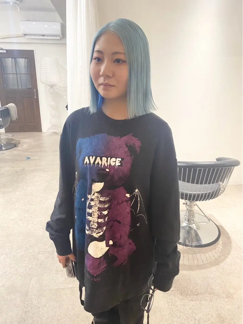 ミディアム カラー ブリーチ 抜きっぱなしブロンド ブロンド ケアブリーチ ホワイトブロンド ヘアカラー トリートメント 名古屋/髪質改善 /ミサトのヘアスタイル