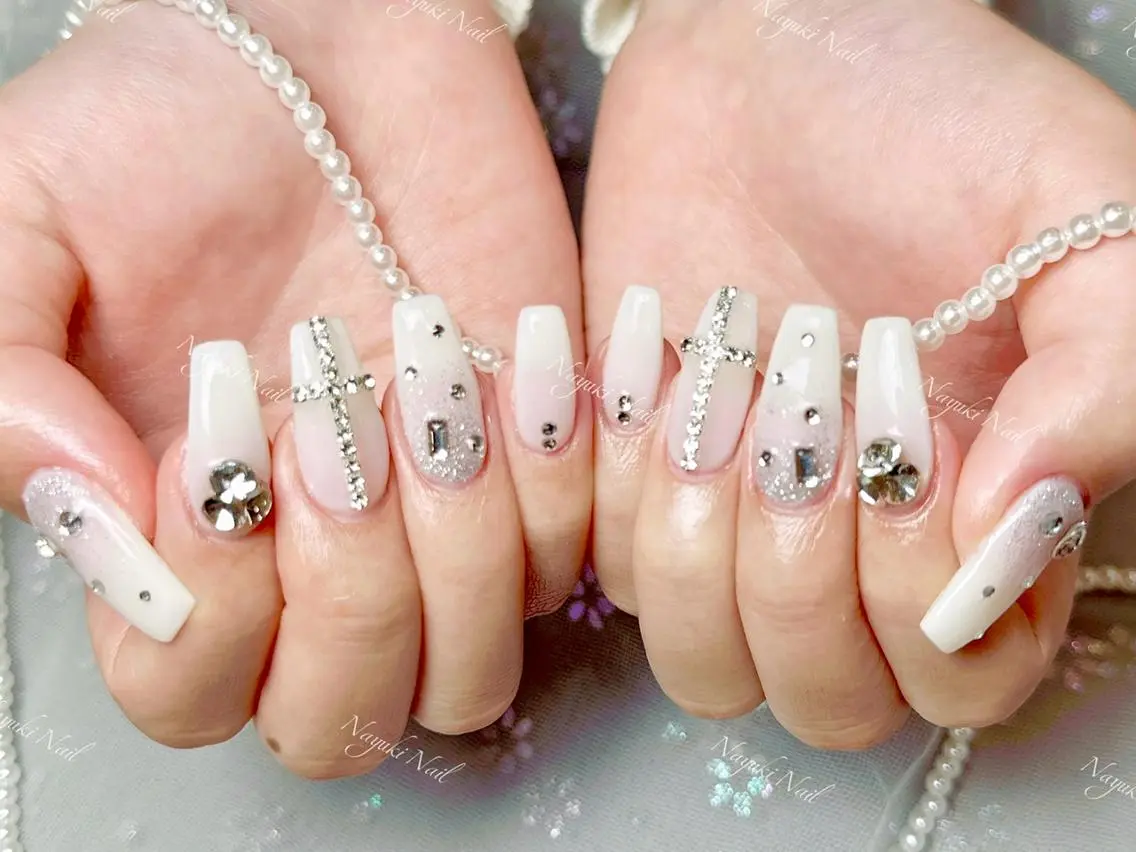 ネイル 🦋 Queenieのネイルデザイン