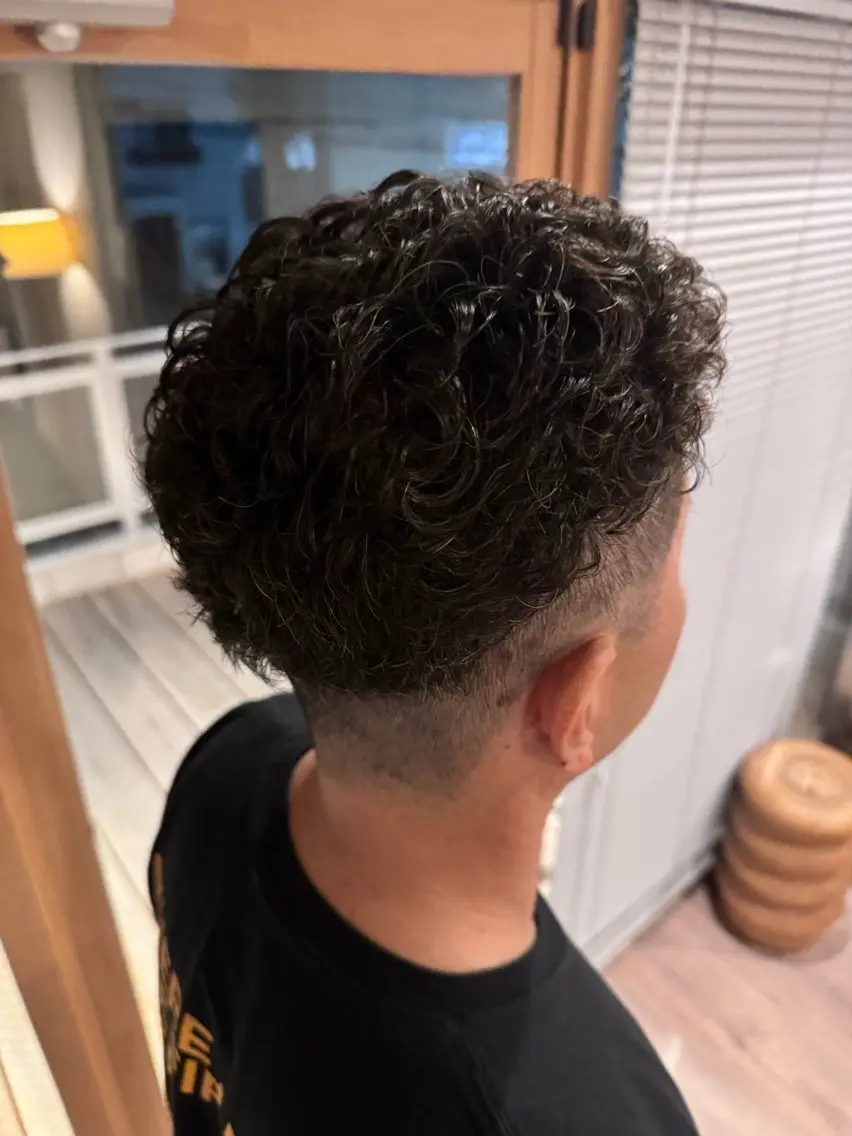 メンズ メンズパーマ カット パーマ 藤原 杏翼のヘアスタイル