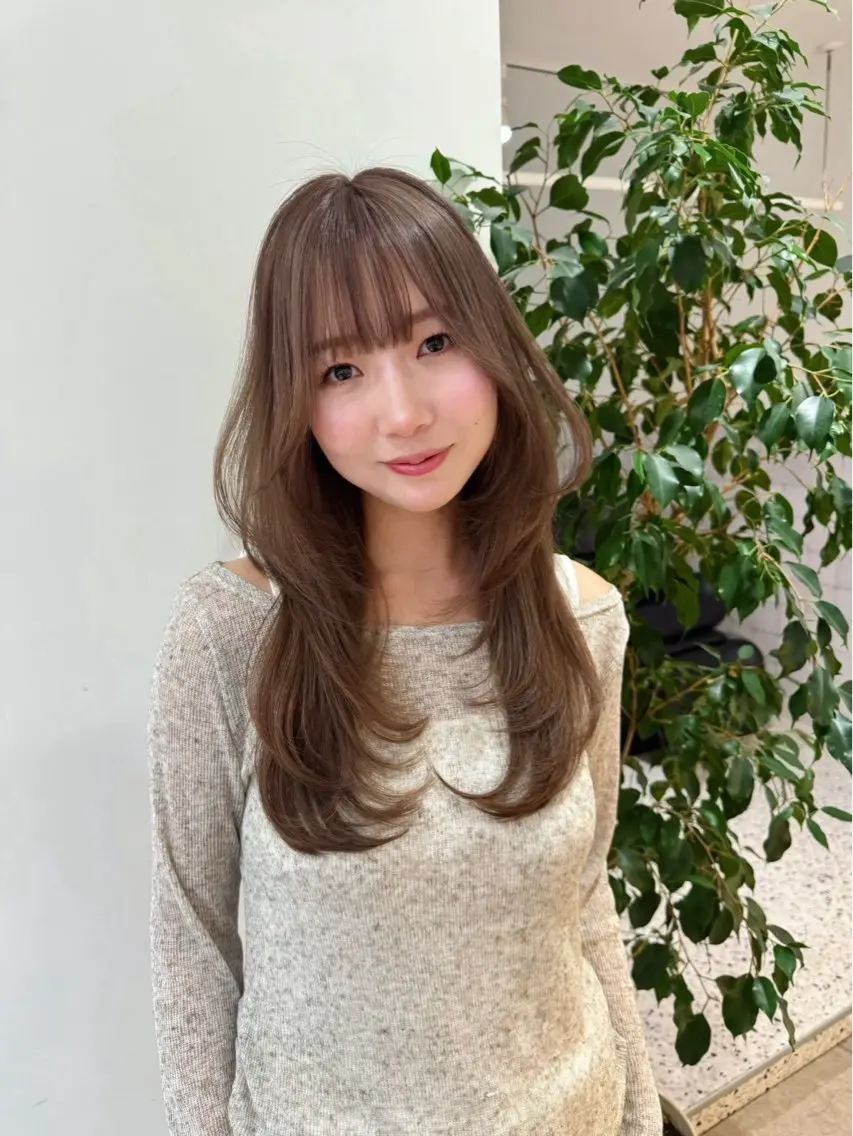 ロング カラー ベージュカラー ブラウンカラー ブラウンベージュ 透明感カラー 顔周りカット ヘアカラー ハイトーン/縮毛矯正 AO俊介🌐のヘアスタイル