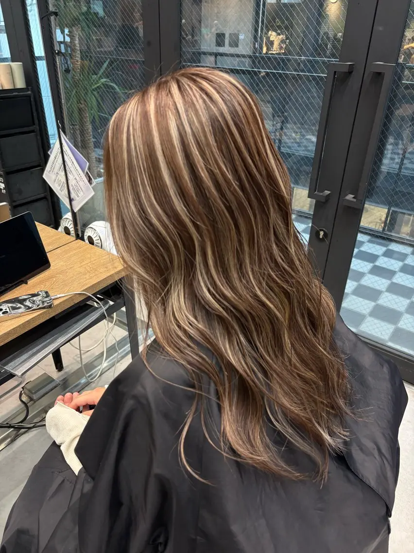 ロング カラー ヘアカラー ♡ハイライトカラー shinri♡のヘアスタイル