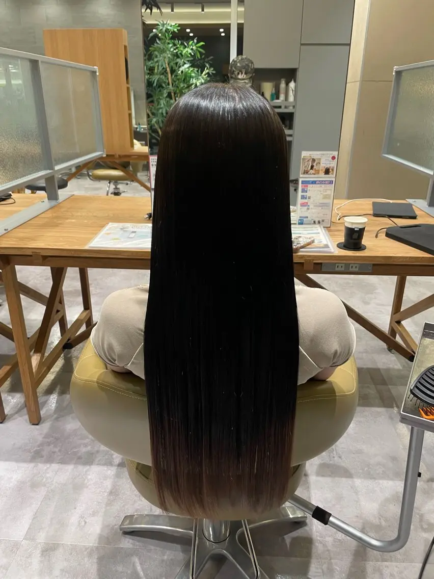 ロング 中村 暖のヘアスタイル