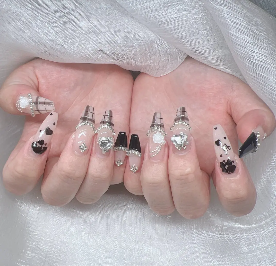 ネイル 長さ出し グラデーション キラキラネイル マグネットネイル ニュアンスネイル Lee Nails チップ長さだし専門店のネイルデザイン