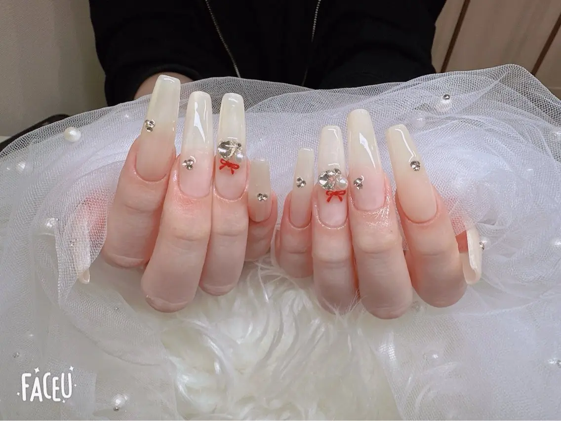 ネイル ハンドネイル ハンドケア Lucy nailのネイルデザイン