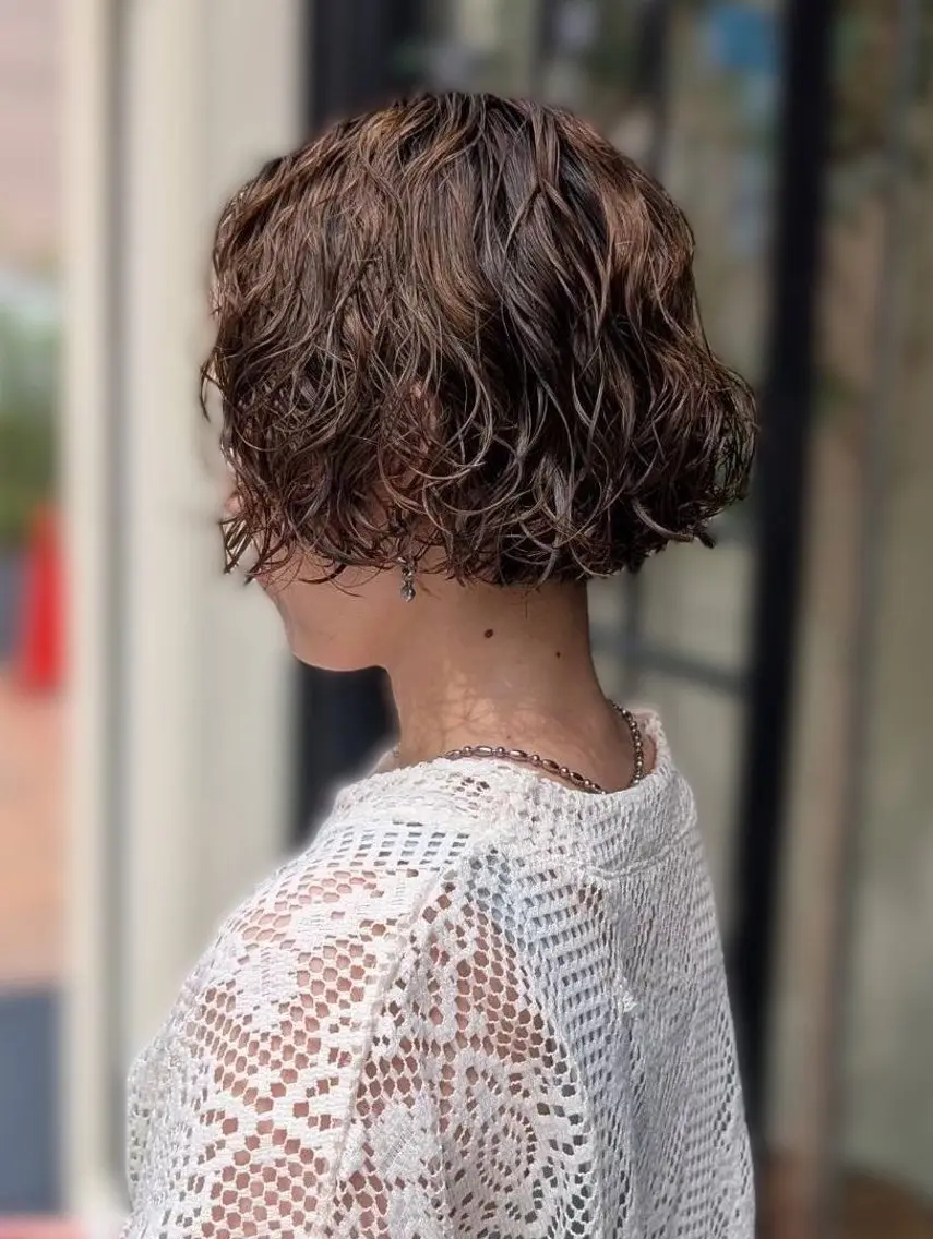 ショート パーマ 川原 瑠奈のヘアスタイル