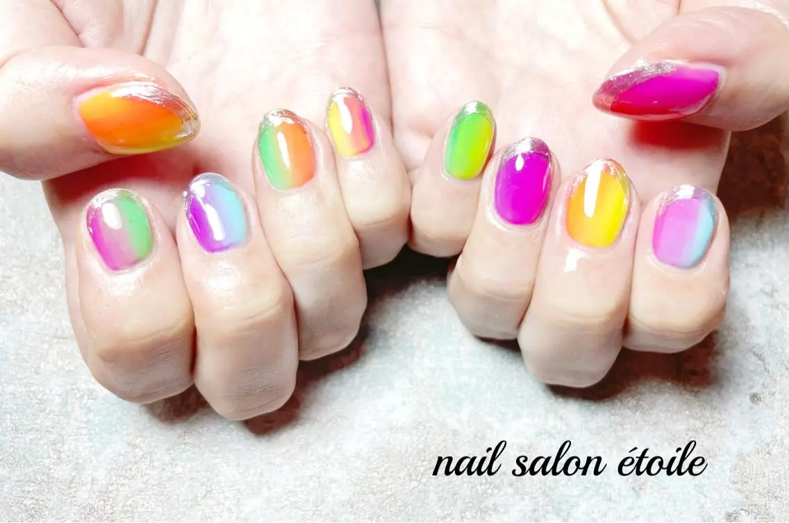 ネイル アートネイル ジェルネイル グラデーション 夏ネイル ハンドネイル nail salon étoileのネイルデザイン