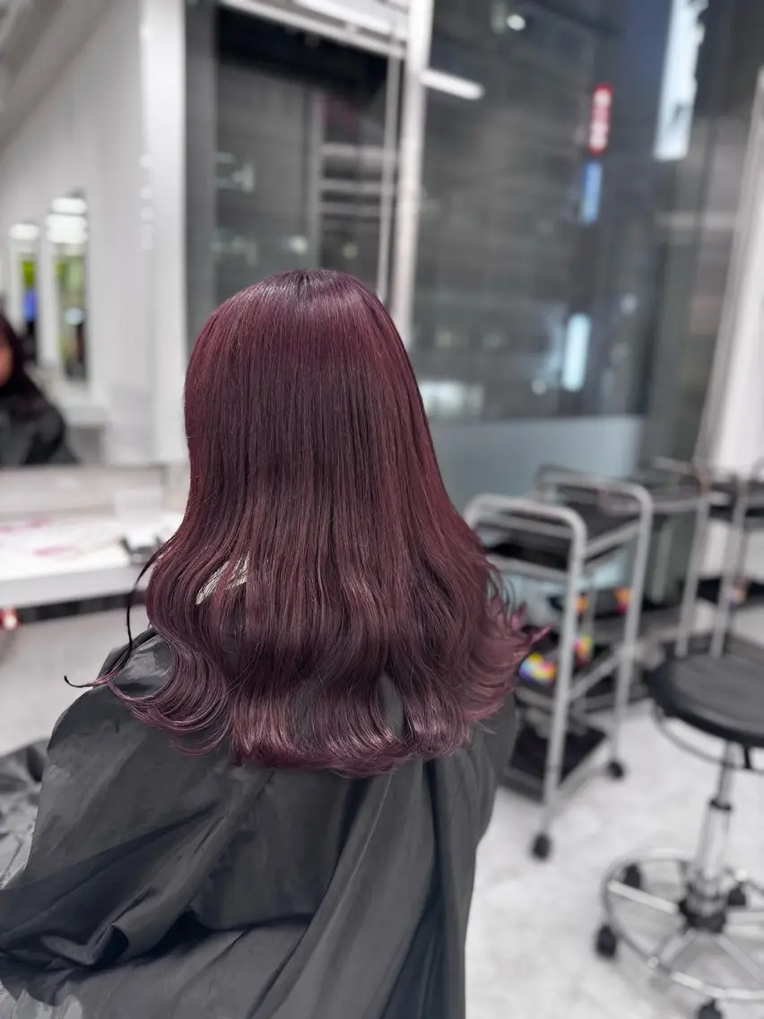 カラー 透け上品ハイトーン 職人ゆうと🤍のヘアスタイル