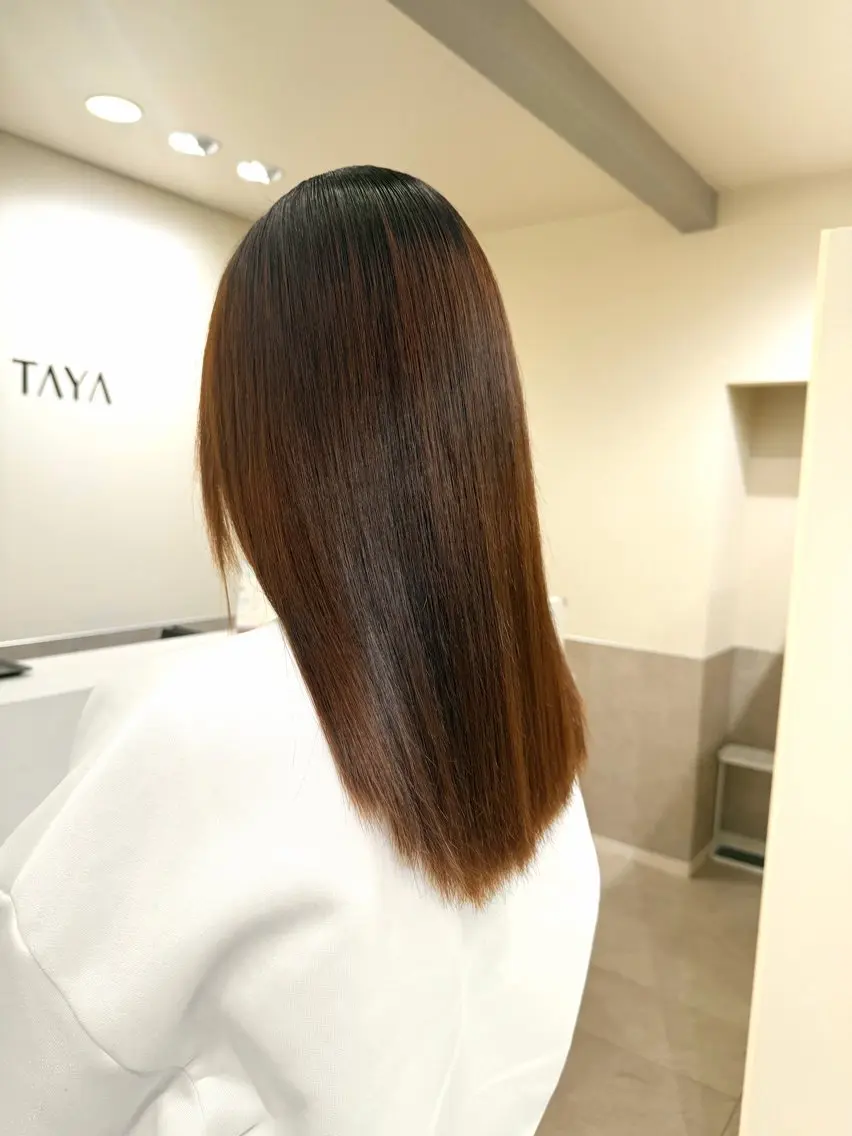 セミロング 【縮毛矯正/髪質改善 /ケアカラー】十場のヘアスタイル