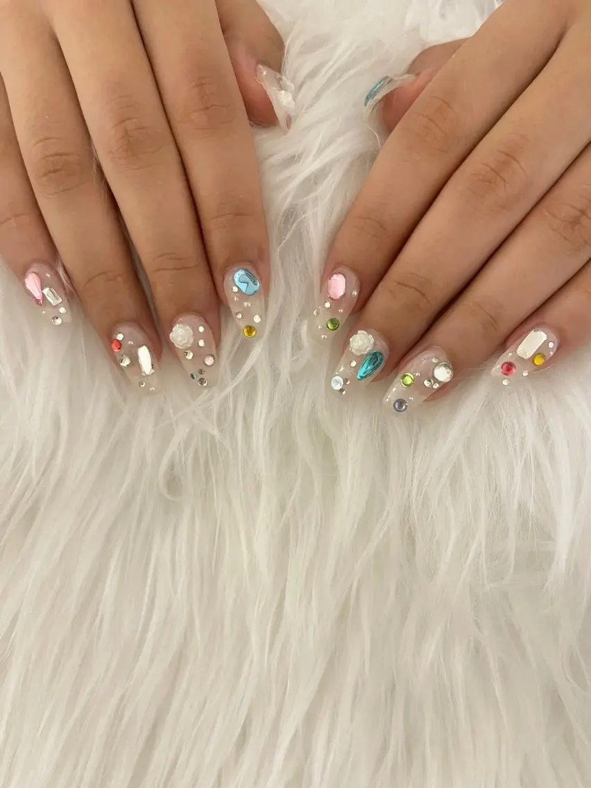 ネイル 韓国ネイル シンプルネイル ストーンネイル ハンドネイル nail salon hoLLyhockのネイルデザイン
