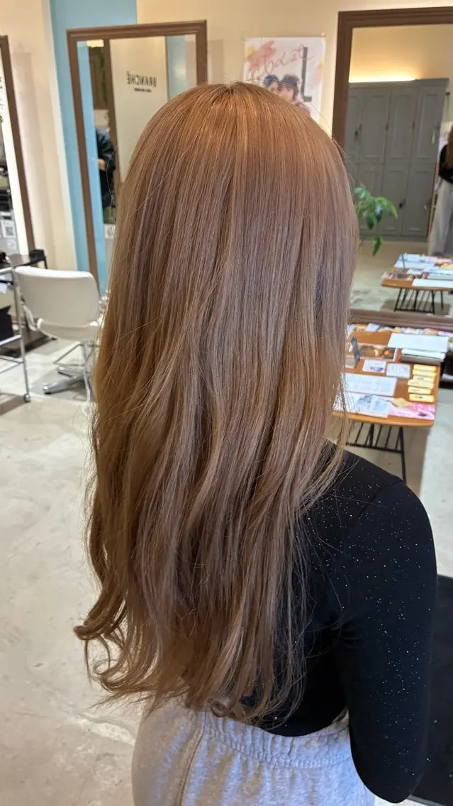ロング カラー ブリーチ ⭐️いおり⭐️ ✨透明感カラー✨のヘアスタイル