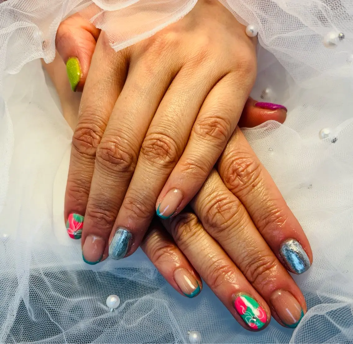 ネイル フラッシュネイル フットネイル フレンチネイル ジェルネイル ガラスフレンチ Nail salon Natulalのネイルデザイン