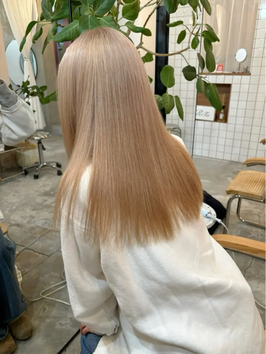 ロング カラー ベージュカラー ブリーチ 透明感カラー ヘアカラー 林　蓮/レイヤー/ 透明感カラーのヘアスタイル