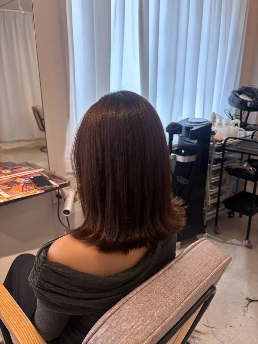 ミディアム 真鍋 月音のヘアスタイル