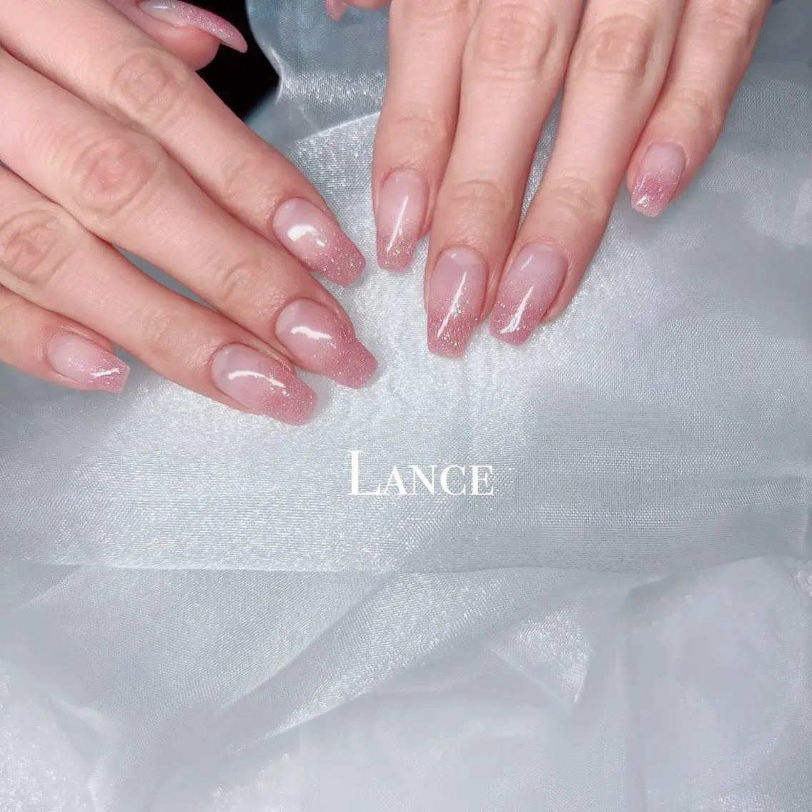 ネイル キラキラネイル 韓国ネイル 春ネイル ワンホンネイル 冬ネイル ハンドネイル Lance nailのネイルデザイン