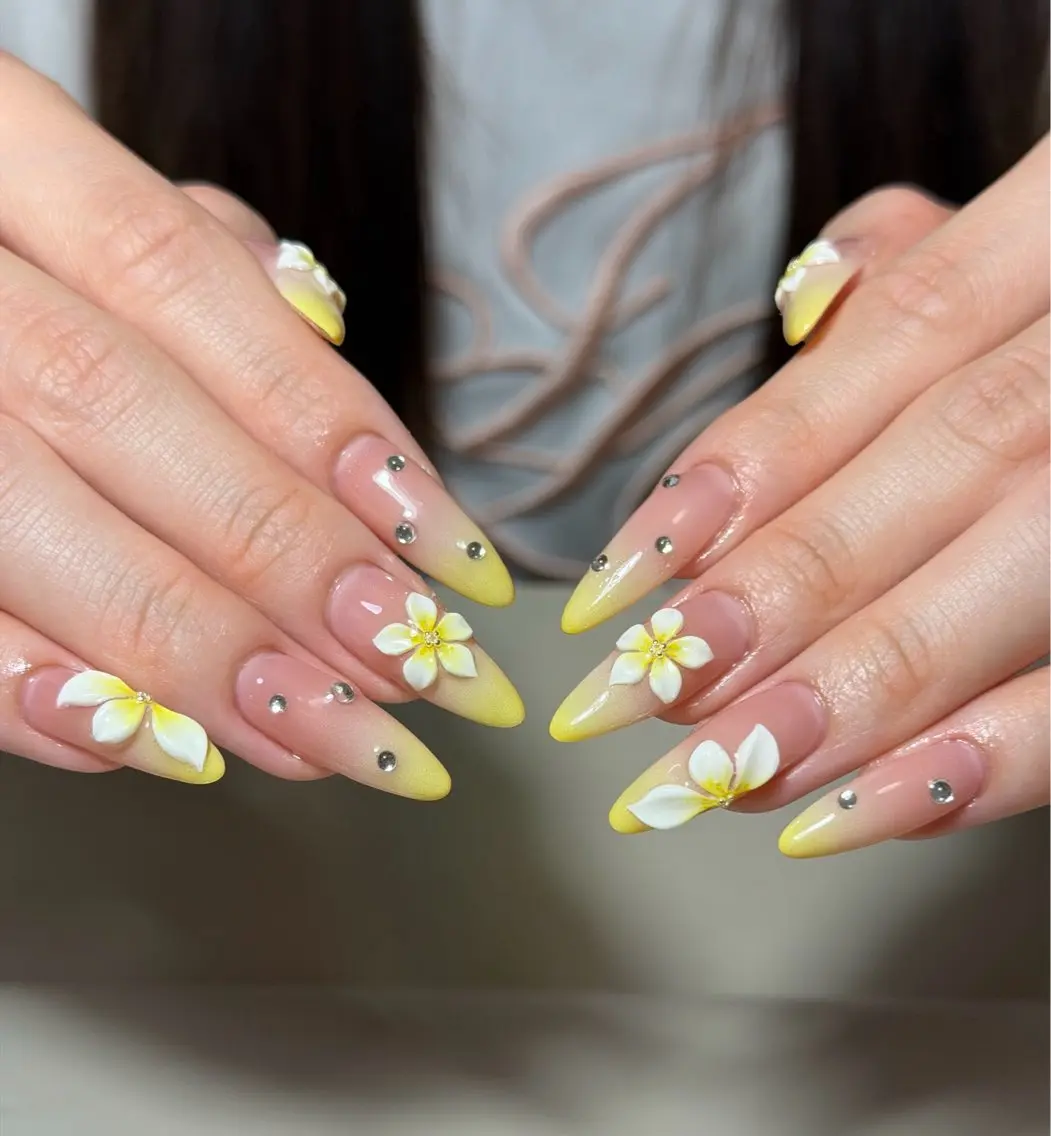 ネイル ハンドネイル ハンドケア 🍑 momo_nailのネイルデザイン