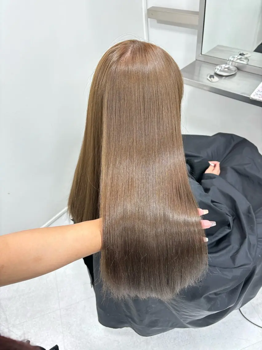 ロング カラー ベージュカラー ブリーチ ブリーチなしカラー カット ヘアカラー 韓国レイヤー/ 縮毛矯正🎀minaのヘアスタイル