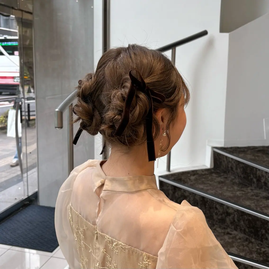 ミディアム ヘアアレンジ ヘアセット BiBi 藪 菜月のヘアスタイル