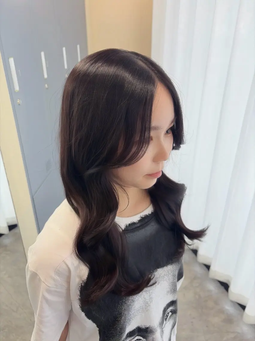 セミロング ヘアカラー ✨艶々ベージュカラー 🫧/ Ririkaのヘアスタイル