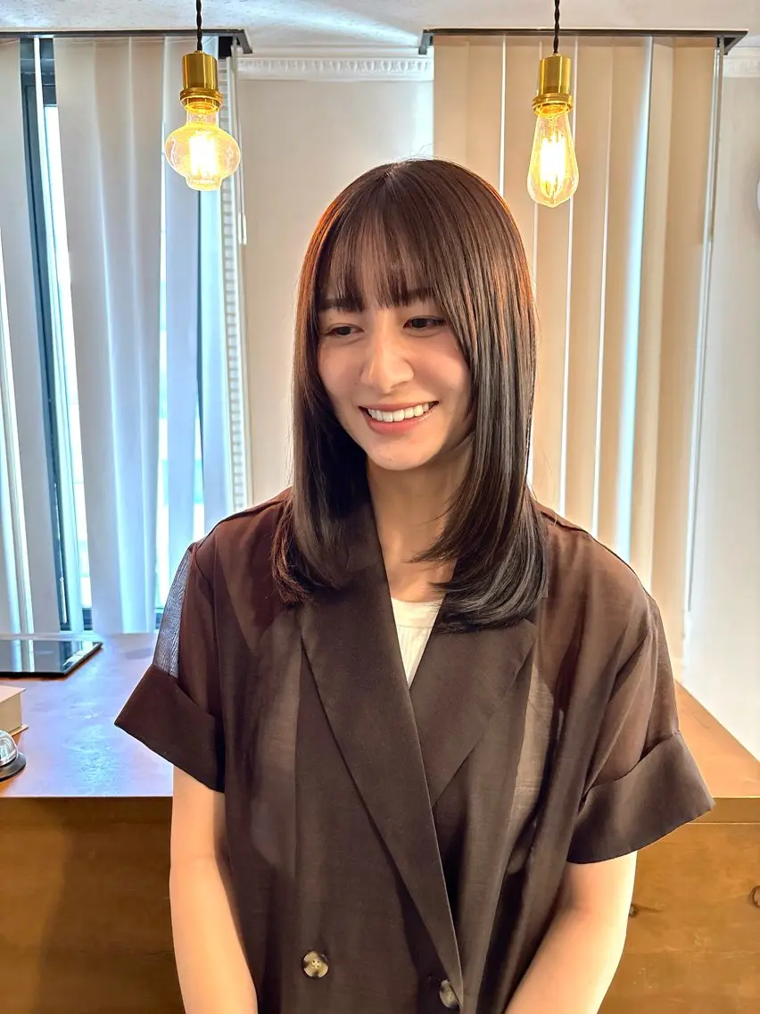 セミロング カット ヘアカラー 南堀江レイヤーカット MIKU🍒のヘアスタイル