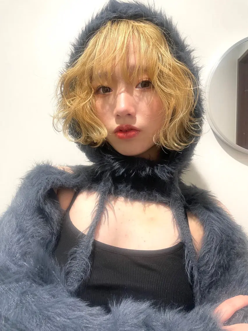 ショート カラー ヘアアレンジ ヘアカラー トリートメント 透明感カラー/推しカ ラー☁️JURAのヘアスタイル
