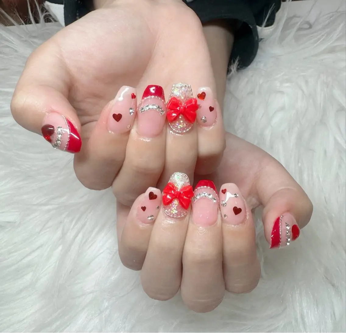 ネイル UnFLAIR麻布 十番店🎀SARAのネイルデザイン