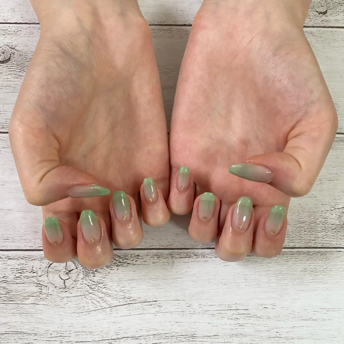 ネイル グラデーション ハンドネイル nail salon muuのネイルデザイン