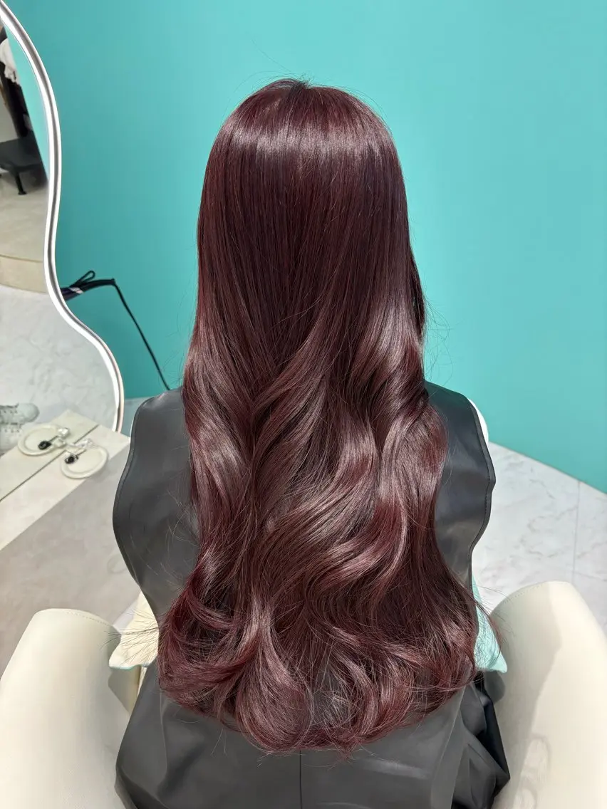 ロング カラー ブリーチ カシス ブリーチなしカラー ピンクカラー 韓国風ヘア 後藤 瑠菜のヘアスタイル