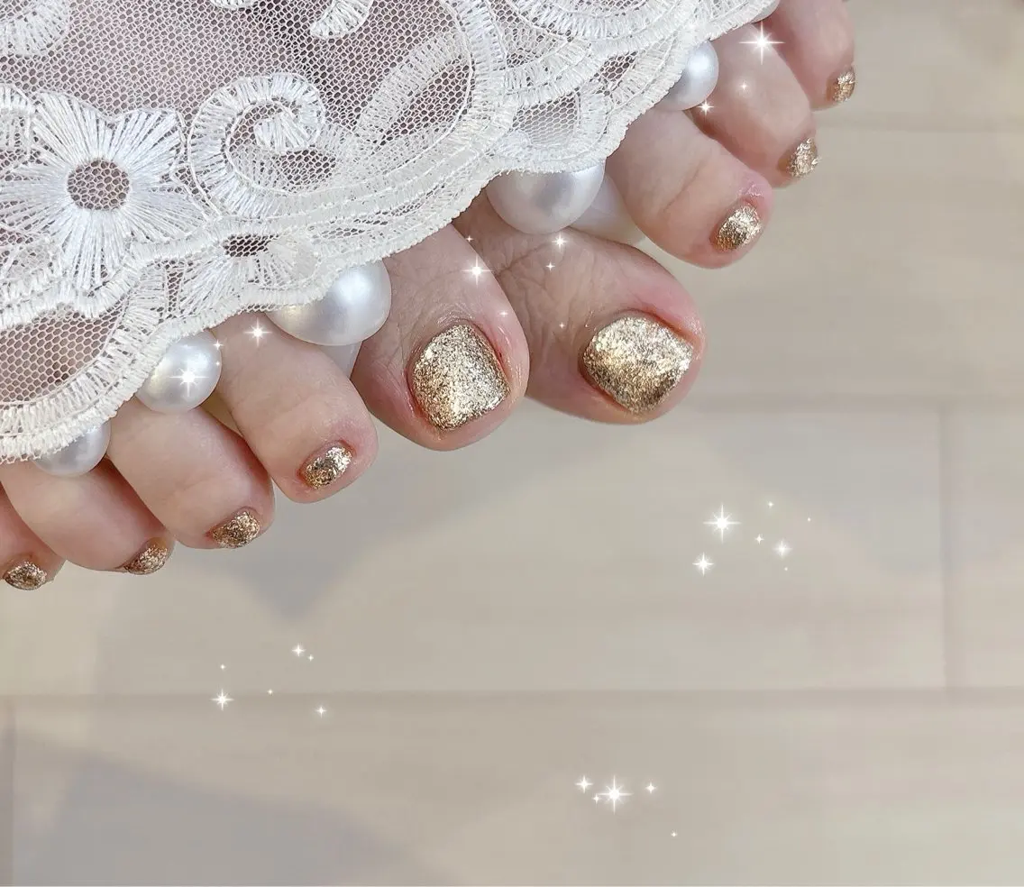 ネイル フットネイル キラキラネイル フットネイル FLARE NAIL フレアネイルのネイルデザイン