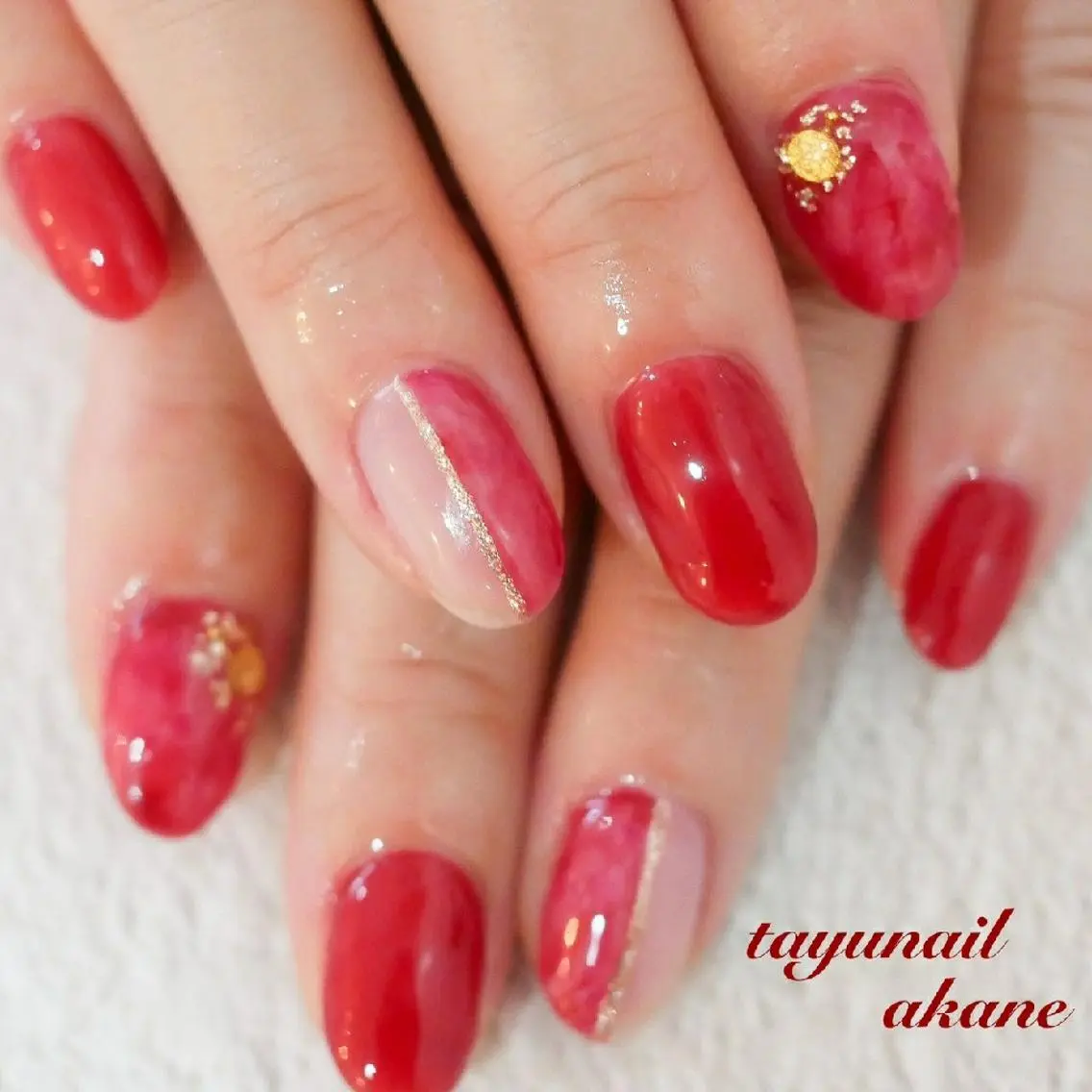 ネイル ブルー ジェルネイル ゴールド パラジェル 赤色 ネイルサロン 【たゆnail】のネイルデザイン
