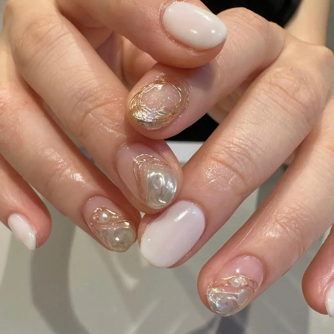 ショート カラー パーマ ヘアアレンジ メンズ キッズ ネイル マツエク・マツパ アイブロウ ニュアンスネイル ニュアンスパーマ ハンドネイル ar. harajukuのネイルデザイン