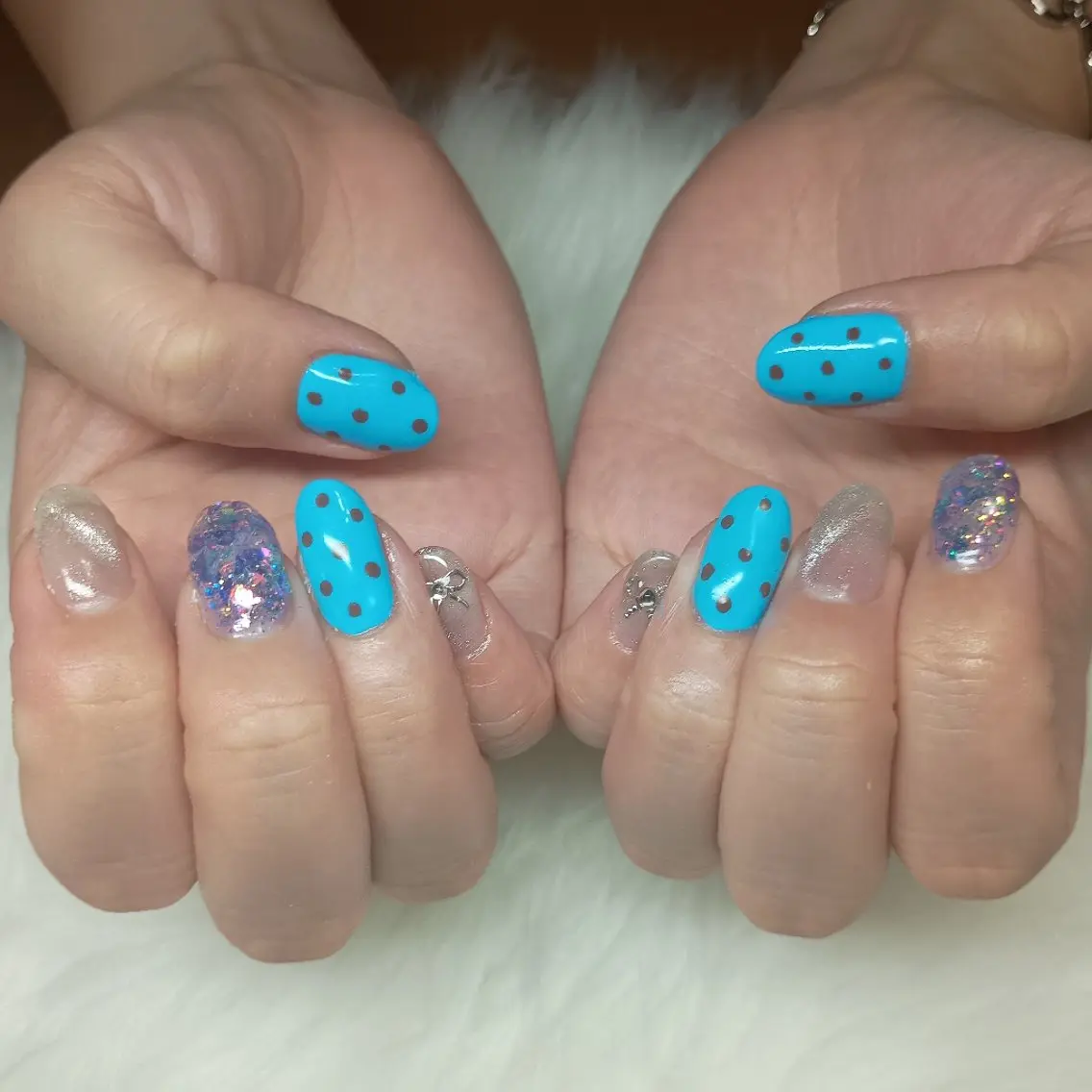 ネイル Reivl  Nails のネイルデザイン