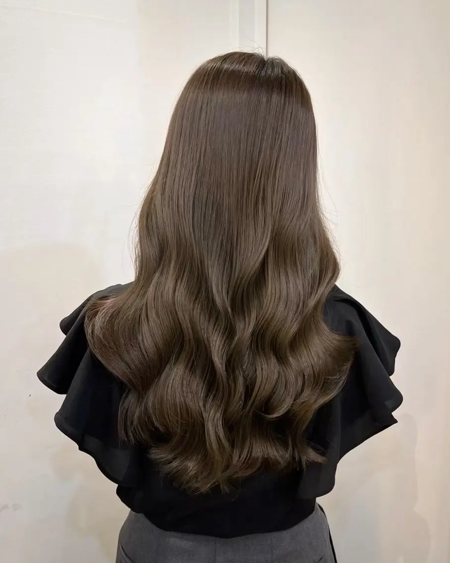ロング カラー ヘアカラー トリートメント まほ/ 透明感カラーのヘアスタイル