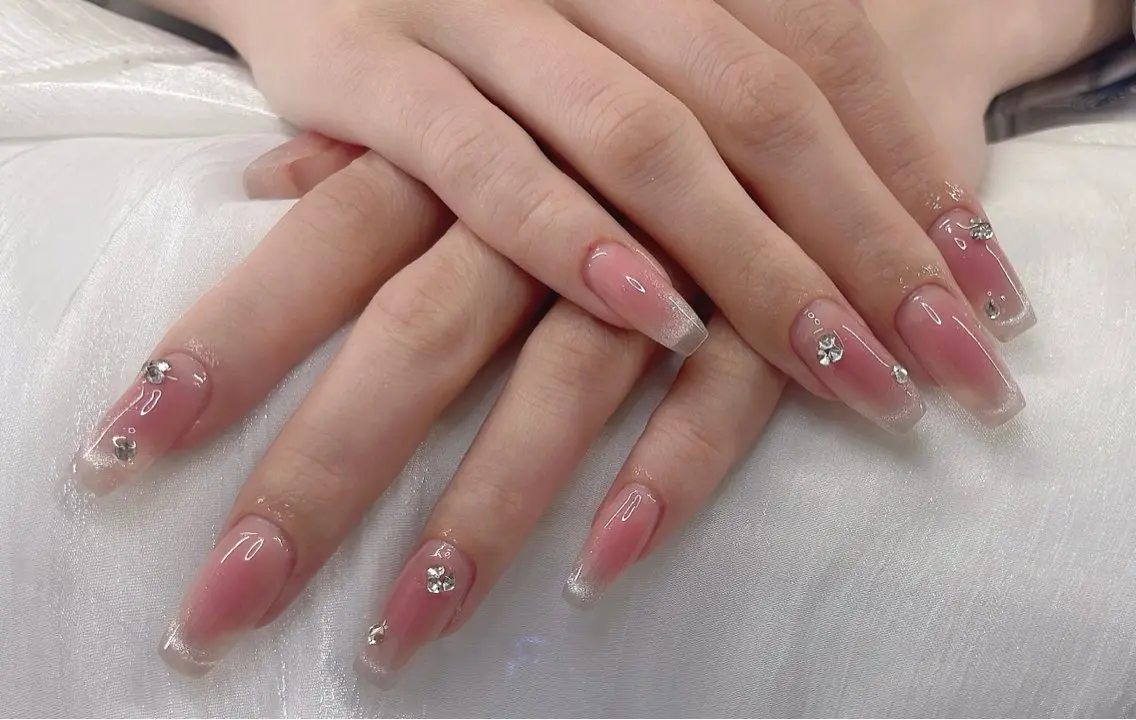 ネイル 渋谷T&B ナサ ギ ロング無制限中✨のネイルデザイン