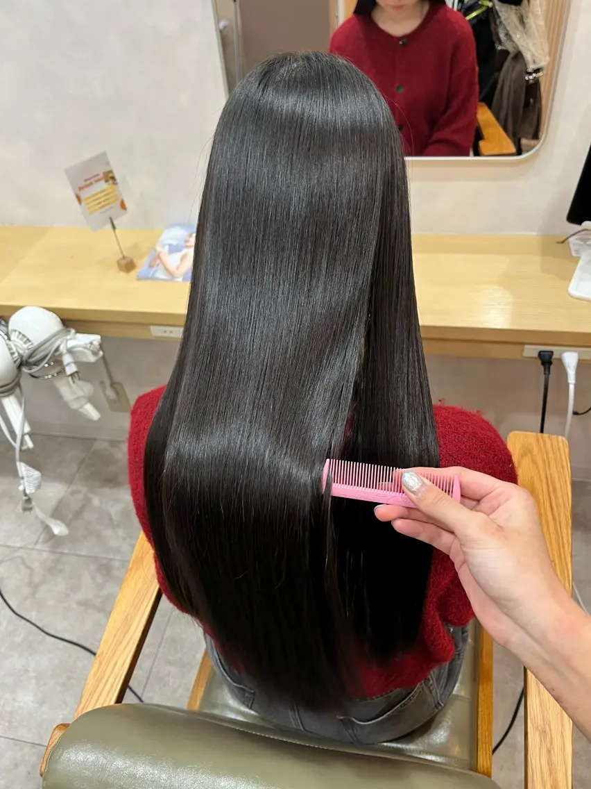 ロング 髪質改善 レイヤーカット トリートメント 酸性ストレート カット 縮毛矯正 トリートメント 髪質改善/レイヤー/ ボブ/磯野史歩のヘアスタイル